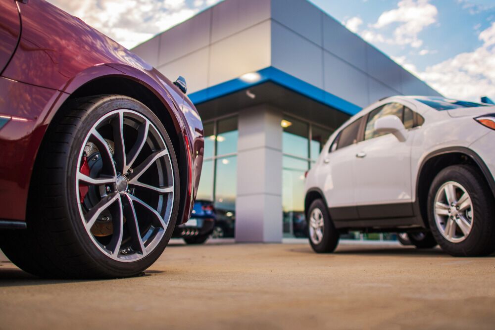 Auto Dealership Live Video Surveillance Benefits - 1000x667 Bolt Cutter-Proof Locks and Padlocks